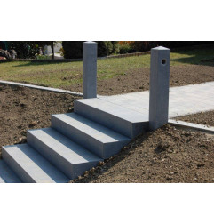 Marche d'escalier en Pierre Bleue Belge SUR MESURE