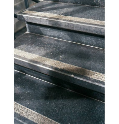 Contre-marche enPierre Bleue Belge SUR MESURE