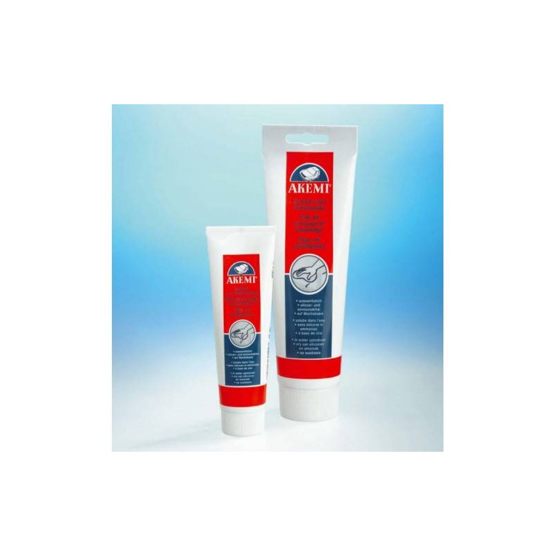 打磨和抛光面团 - 阿凯米