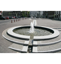 Fontaine et bassin en Pierre Bleue Belge - SUR MESURE