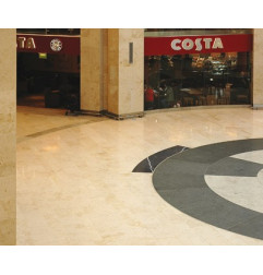 皮埃尔·布兰奇·朱拉·米格的瓷砖购物中心 - 波利