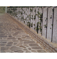 Réalisation avec les Dalles de Mosaïque Géante en Pierre de Luserne - Couleurs Mixtes