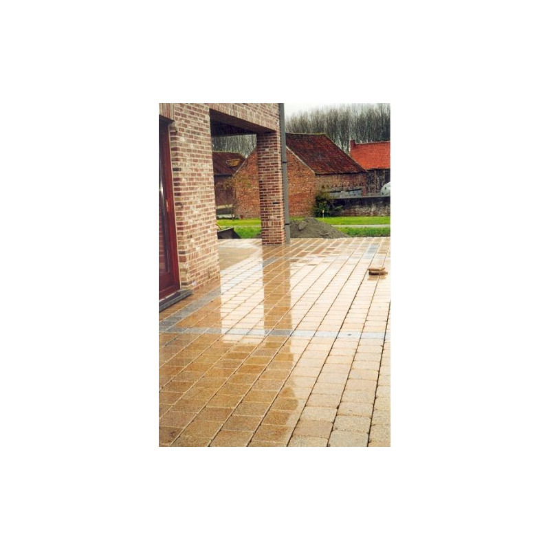 Terrasse en Granit Asie Jaune - Tambouriné (sous la pluie)