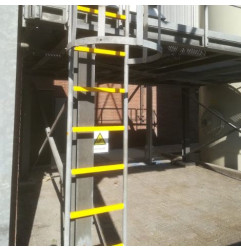 Marche d'échelle antidérapant Storax