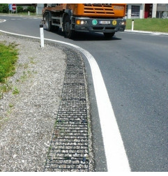 RoadEdgePave - Roadside reinforcement and stabilisation tile - MatGeco