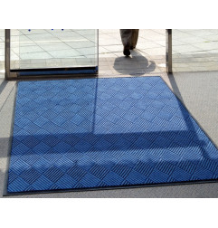 WaterHog Durable and Stain Resistant Doormat
