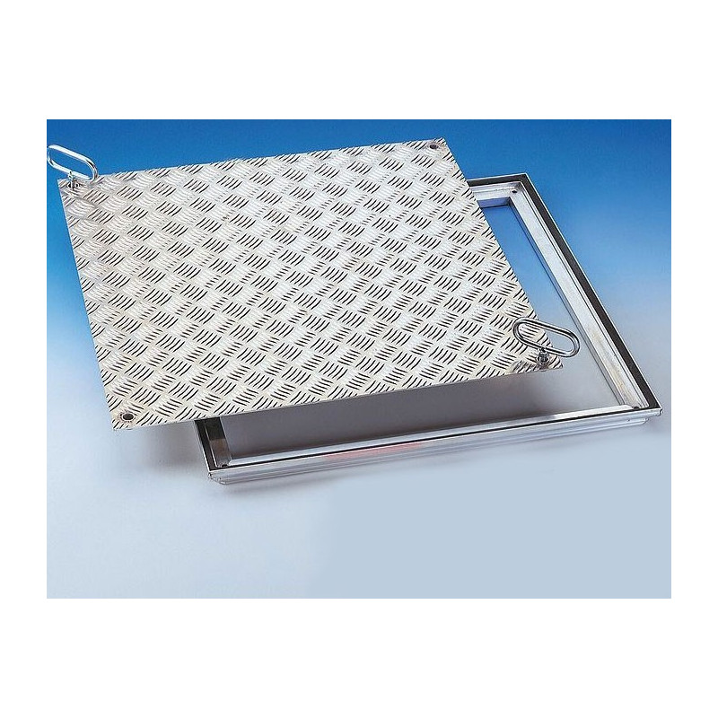 Waterdicht geribbeld aluminium toegangsluik - Bij 15 kN - OP MAAT Waterdicht geribbeld aluminium toegangsluik - Bij 15 kN - OP MAAT