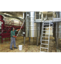 Cabo telescópico Vikan de alumínio anodizado, 2975-2780 mm, 32 mm de diâmetro.