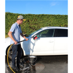 Kampagnen-Set 521652 – Wasserbetriebene Bürste & Teleskopstiel – Vikan