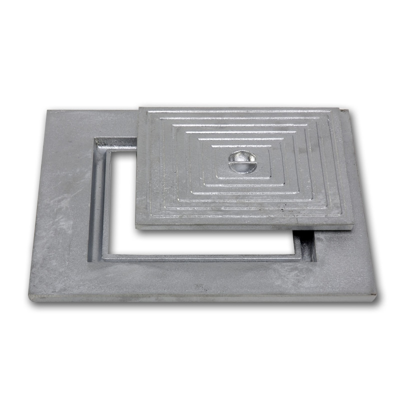 Simplebottom cast aluminium inspection cover