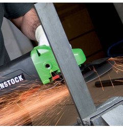 EZW230 钻石切割机，来自 EIBENSTOCK - 石头和土壤