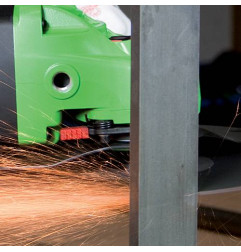 EZW230 钻石切割机，来自 EIBENSTOCK - 石头和土壤