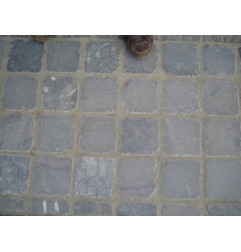 الرصيف الحجري الأزرق في فيتنام الذين تتراوح أعمارهم بين 5cm