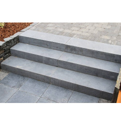 Julie - market - Bauma Stone