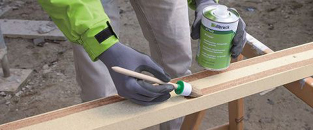 Грунтовка, подготовка и очистка Illbruck - основной разглаживающий очиститель