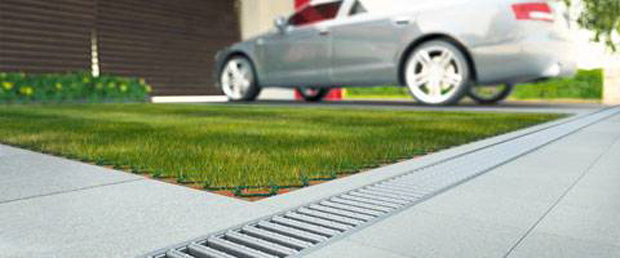 Outdoor drainage channel