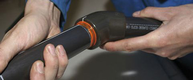 PVC胶水和镜子 - 苏达尔